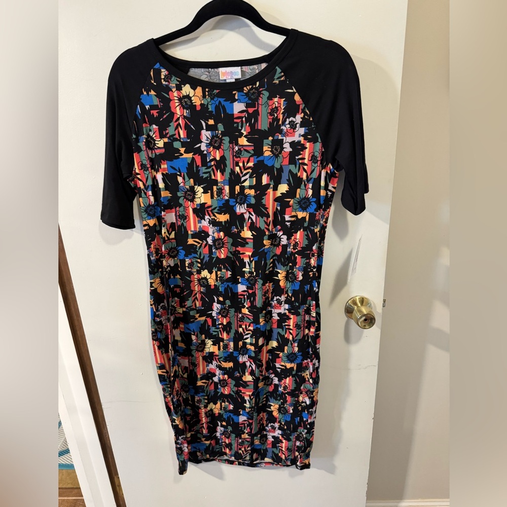 NWT LuLaRoe Julia Dress Colorful Floral Pattern Size Large